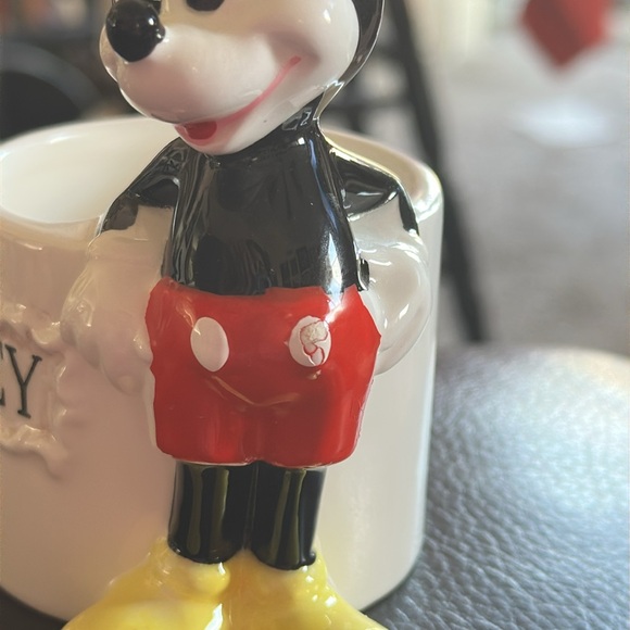 Mickey Mouse Cup and Holder - Picture 8 of 12